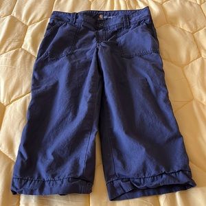 womens carhartt capris